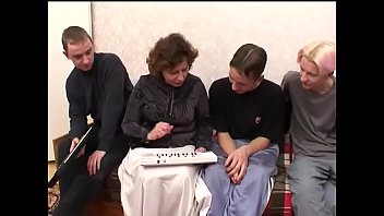 Marta grup.3-russian mom